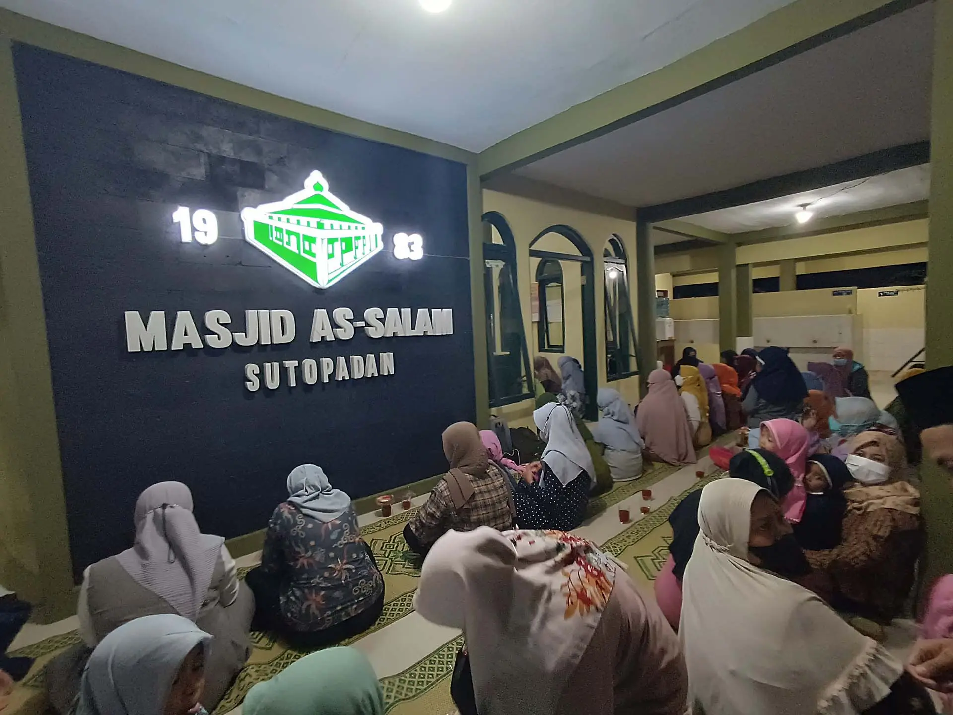 Bukan Sekadar Gerakan Fisik, Ustadz Seneng Raharjo Ajak Jamaah Selami Rahasia Kekhusyukan Shalat