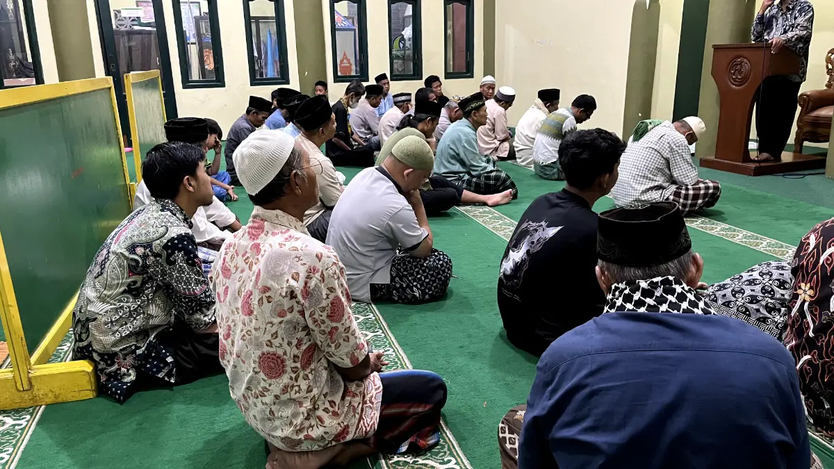 Dunia Hanya Tempat 'Gentenan', Ustadz Suharto Ajak Jamaah Masjid As-Salam Pulang ke Alamat Asli